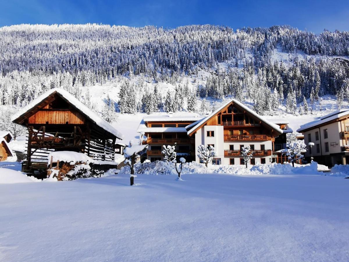 Ferienhof Neusacher Moser Weissensee Ngoại thất bức ảnh